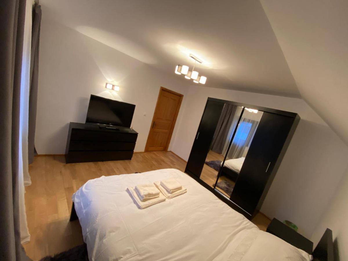 Jack Residence Buşteni Esterno foto